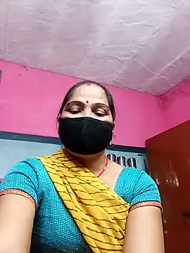 Snapshot of Ut_kanchna chatting on 10-21-25, 12:17 Ut kanchna online show from 10-21-25, 12:17