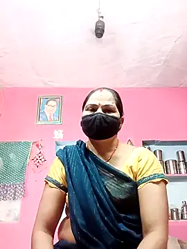 Snapshot of Ut_kanchna chatting on 10-23-25, 04:56 Ut kanchna online show from 10-23-25, 04:56