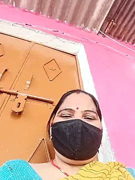 Snapshot of Ut_kanchna chatting on 10-24-25, 05:26 Ut kanchna online show from 10-24-25, 05:26