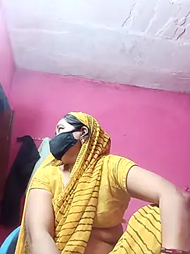 Snapshot of Ut_kanchna chatting on 10-27-25, 12:26 Ut kanchna online show from 10-27-25, 12:26