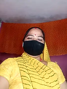 Snapshot of Ut_kanchna chatting on 11-11-25, 01:44 Ut kanchna online show from 11-11-25, 01:44