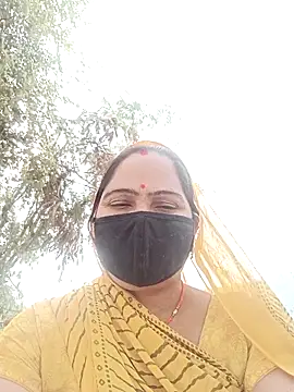 Snapshot of Ut_kanchna chatting on 11-12-25, 04:57 Ut kanchna online show from 11-12-25, 04:57