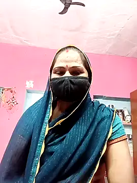 Snapshot of Ut_kanchna chatting on 11-23-25, 10:04 Ut kanchna online show from 11-23-25, 10:04