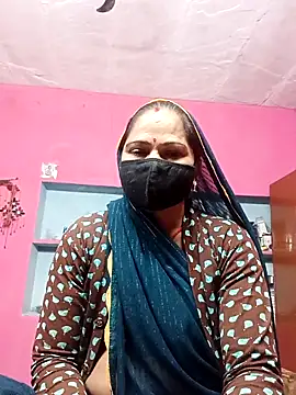 Snapshot of Ut_kanchna chatting on 11-23-25, 11:37 Ut kanchna online show from 11-23-25, 11:37