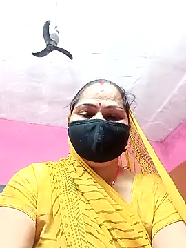 Snapshot of Ut_kanchna chatting on 11-30-25, 12:03 Ut kanchna online show from 11-30-25, 12:03