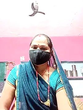 Snapshot of Ut_kanchna chatting on 12-01-25, 10:26 Ut kanchna online show from 12-01-25, 10:26