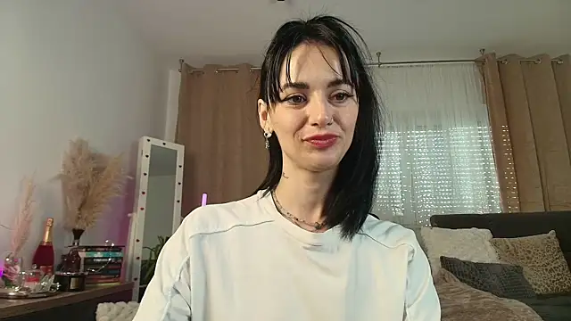 JacquelineHex online show from 07-05-26, 04:19