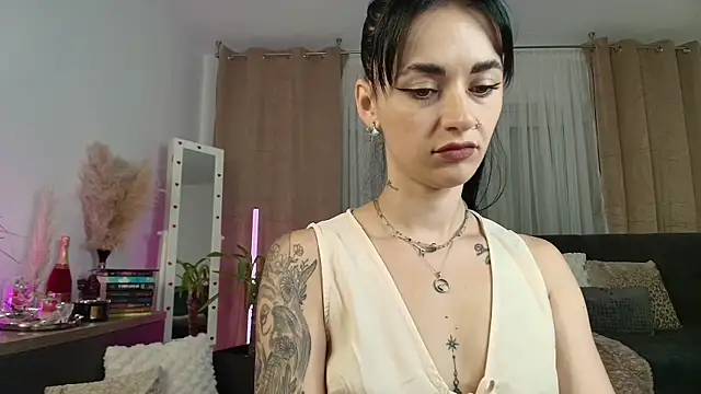 JacquelineHex online show from 07-12-26, 02:13