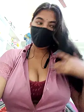 Hot radhaji online show from 04-08-26, 04:56