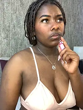 Snapshot of KarinaFlowers_ chatting on 10-28-25, 12:09 KarinaFlowers online show from 10-28-25, 12:09