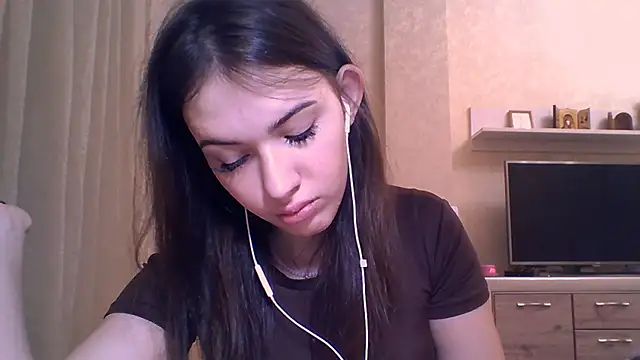 CeyaLier online show from 11-13-25, 05:12