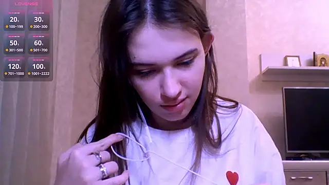 CeyaLier online show from 03-17-26, 08:01