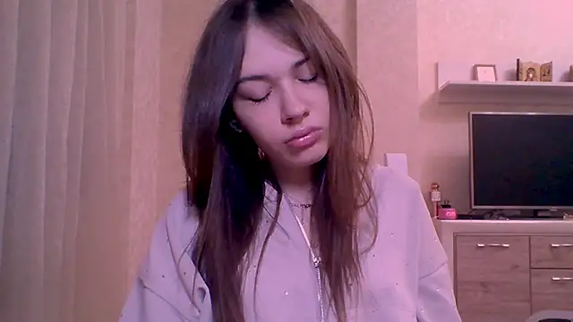 CeyaLier online show from 03-28-26, 05:56