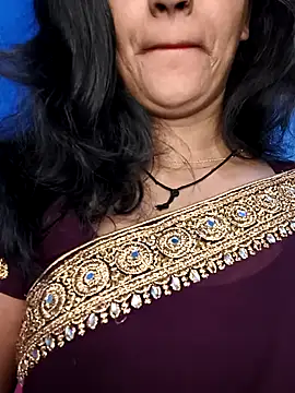 Janu-hasena online show from 04-18-26, 02:15