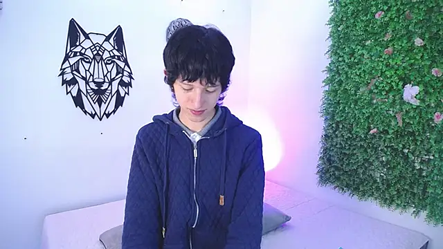 Emo Boy  online show from 11-26-25, 12:50