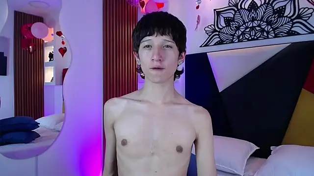 Emo Boy  online show from 02-13-26, 08:21