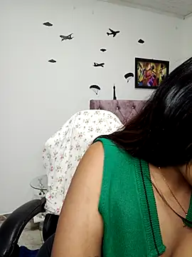 vannesitha25 online show from 03-04-26, 11:22