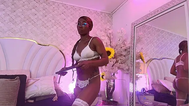  NinaFox  online show from 07-17-26, 08:46