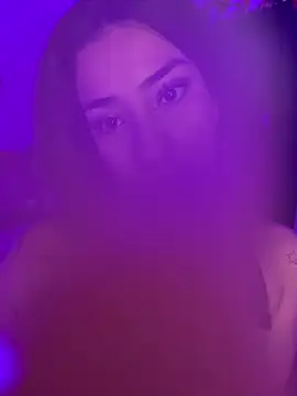 Kiim Owens online show from 11-23-25, 07:13