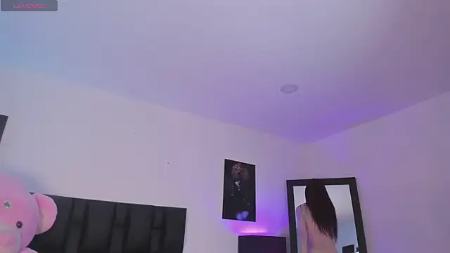 SaradaParker online show from 04-20-26, 02:53