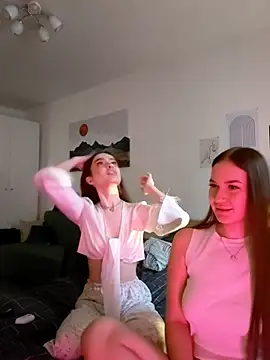 MayaGlow online show from 12-19-25, 06:20