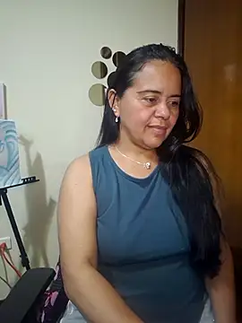 Miss  kendra  online show from 10-21-25, 12:33