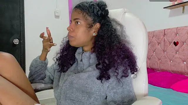 thianahorny online show from 03-26-26, 12:55