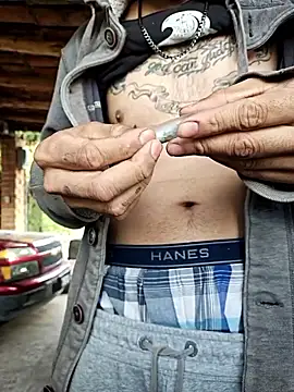 Snapshot of Juicydick420-xxx chatting on 02-01-26, 02:04 Juicydick420-xxx online show from 02-01-26, 02:04