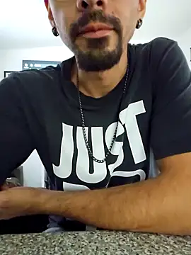 Snapshot of Juicydick420-xxx chatting on 03-31-26, 09:59 Juicydick420-xxx online show from 03-31-26, 09:59