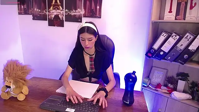 SweetRenata  online show from 02-13-26, 12:01