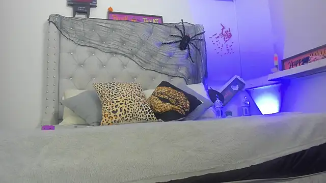 ChocoBunny1 online show from 10-22-25, 03:29