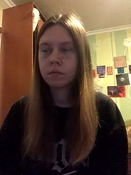 LunaVirelle online show from 10-21-25, 05:02