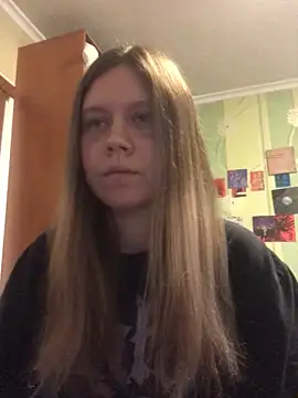 LunaVirelle online show from 11-13-25, 01:21