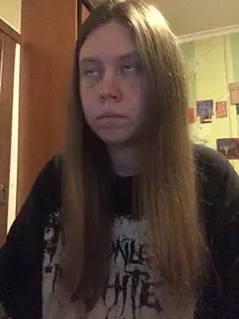 LunaVirelle online show from 06-17-26, 07:37