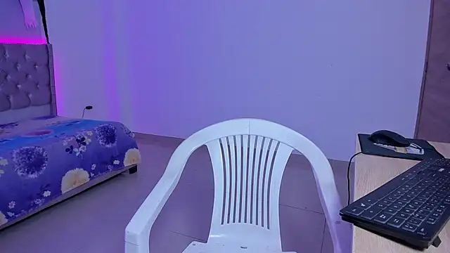 beiby glow online show from 11-12-25, 01:22