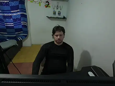 Snapshot of Skol_100802 chatting on 07-24-26, 07:34 Skol 100802 online show from 07-24-26, 07:34