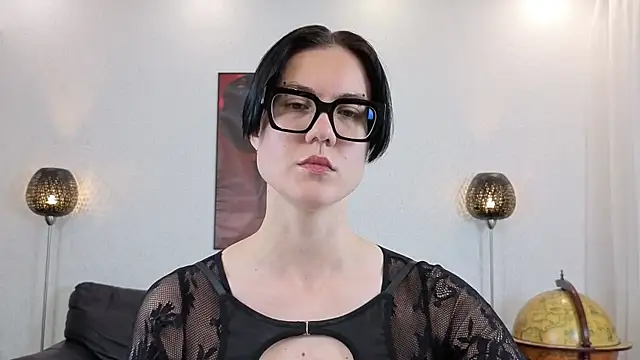 Marie Fitch online show from 04-22-26, 01:08