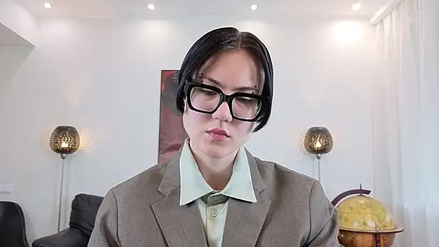 Marie Fitch online show from 05-01-26, 03:33