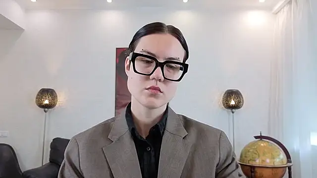 Marie Fitch online show from 05-08-26, 03:01