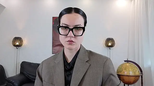 Marie Fitch online show from 05-12-26, 03:58