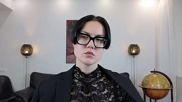 Marie Fitch online show from 05-25-26, 01:00