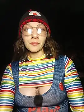 Lucy colee online show from 11-14-25, 03:05