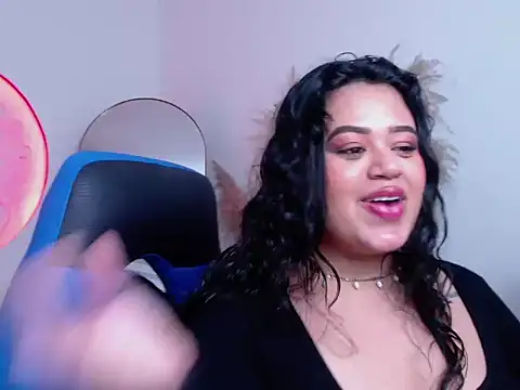 oliviia cute online show from 11-08-25, 11:14