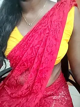 Tamilmallu-duskygirl03 online show from 05-18-26, 11:38
