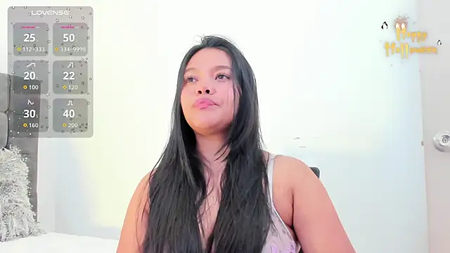 Snapshot of miss_aitana_ chatting on 10-20-25, 12:05 miss aitana online show from 10-20-25, 12:05