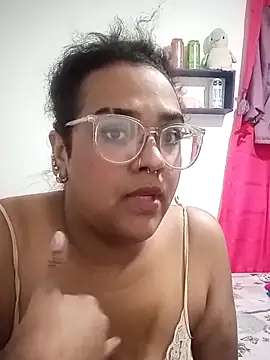 Snapshot of Susana_la_poderosa chatting on 10-12-25, 04:44 Susana la poderosa online show from 10-12-25, 04:44