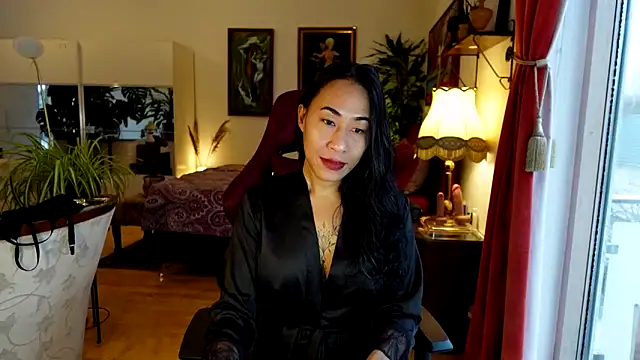 bianca bellamy online show from 11-19-25, 07:41