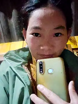 gio-thu online show from 12-16-25, 01:49