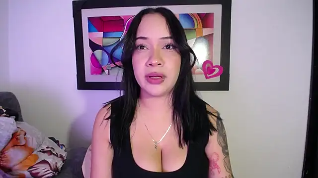 Kari Ruiz  online show from 03-21-26, 10:13