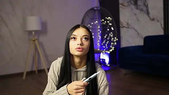 RachelRavee online show from 01-06-26, 05:22